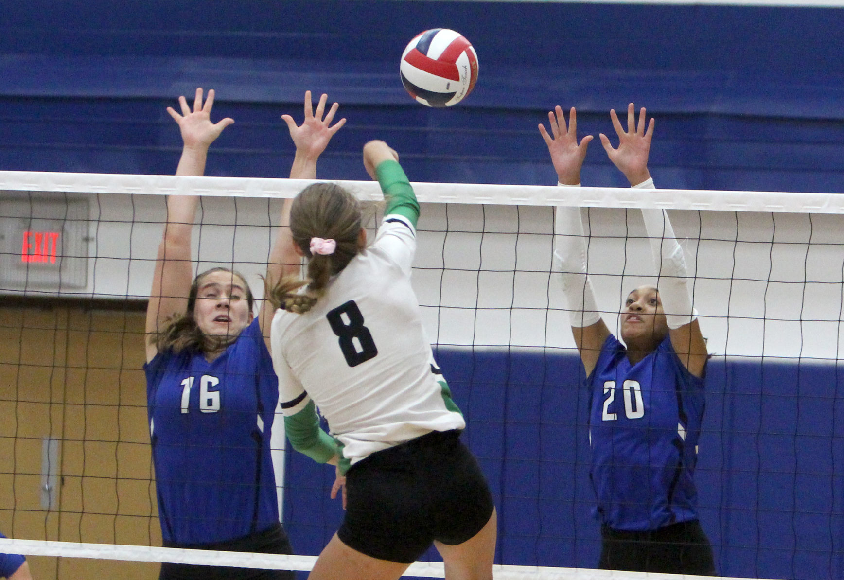 Eau Claire Regis at McDonell volleyball 9-12-19